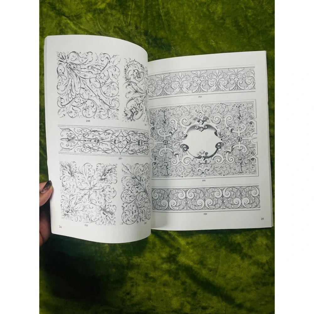 Dover Florid Victorian Ornament Book‎ Clip Art Designs 377 Royalty Free No CD